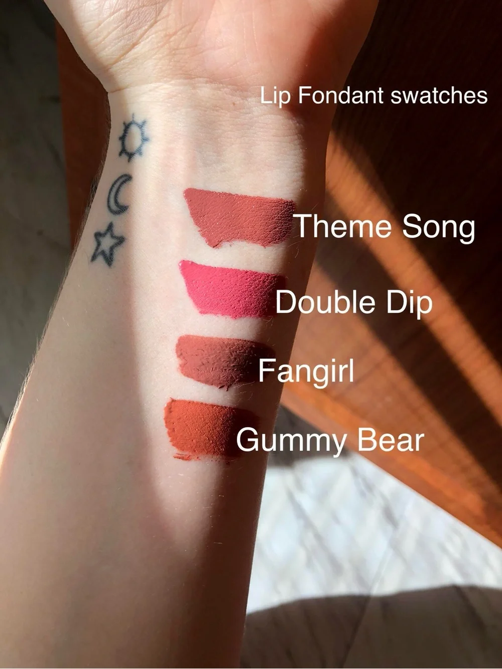 Half Caked Lip Fondant in Theme Song